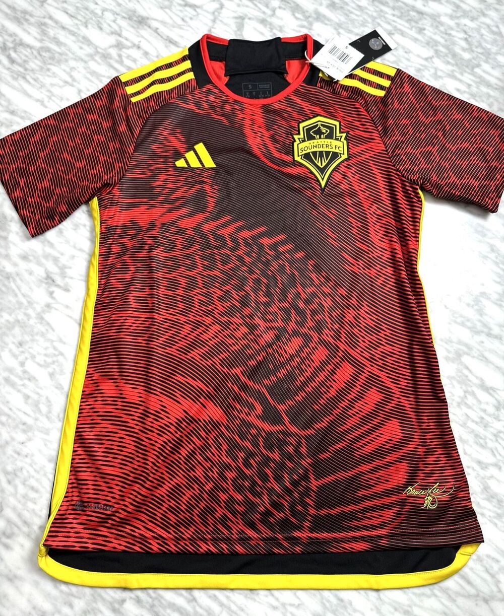 adidas MLS Seattle Sounders FC Soccer Jersey Bruce Lee Women's Small Red HU1380